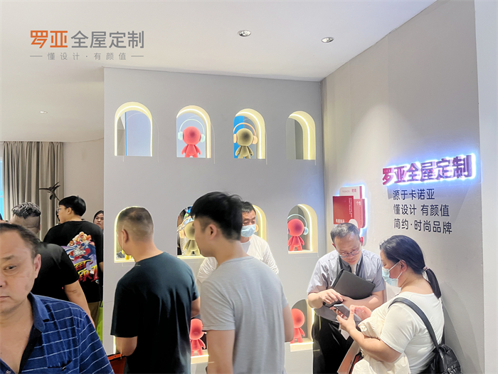 罗亚全屋定制绽开广州定制家居展